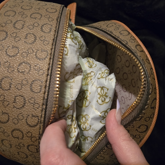 NEW With Tags GUESS Brown Backpack - Picture 3 of 5